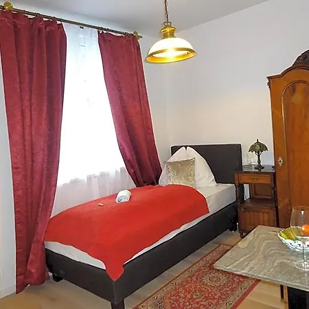 Widhof - Check-in Im Nibelungenhof 2* Tulln An Der Donau