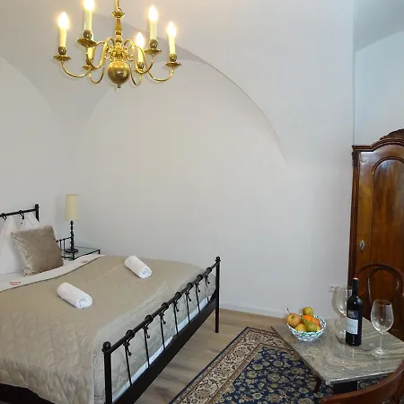 Widhof - Check-in Im Nibelungenhof Tulln An Der Donau