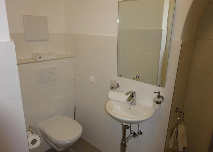 Widhof - Check-in Im Nibelungenhof 2*